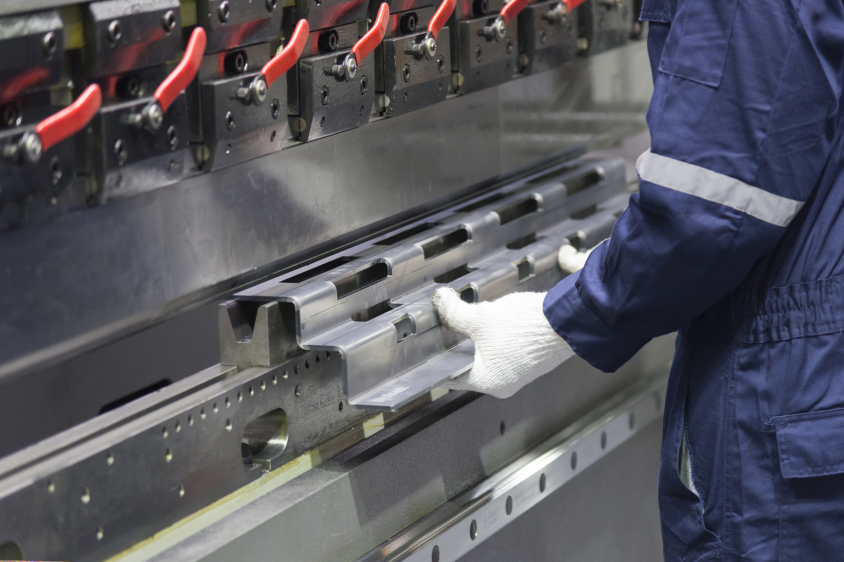 Aluminum Cutting, Drilling & Packaging